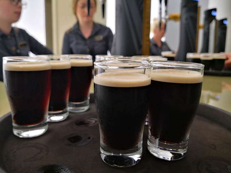 Fábrica Guinness: Donde la Tradición Cervecera Cuenta su Historia
