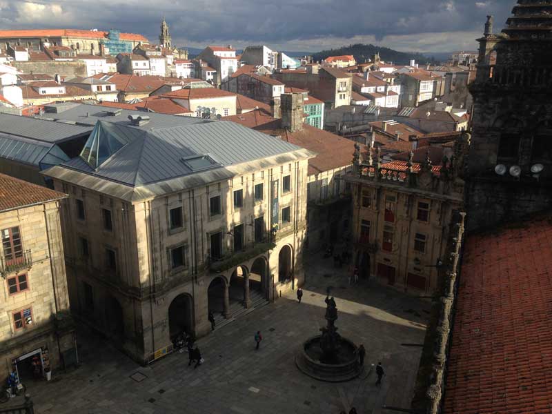 Vistas de la plaza de las platerias desde la catedral de Santiago