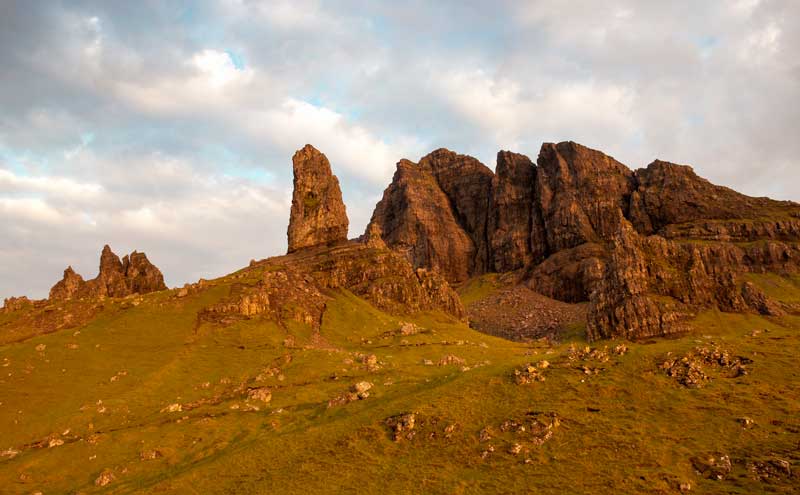 Sin duda una de los lugares que ver en Escocia es la isla de Skye y sus espectaculares paisajes