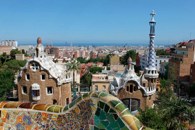 Barcelona es un buen punto de inicio que ver en Catalunya, estas vistas desde el Parc Güell son un ejemplo de los miradores de la ciudad.