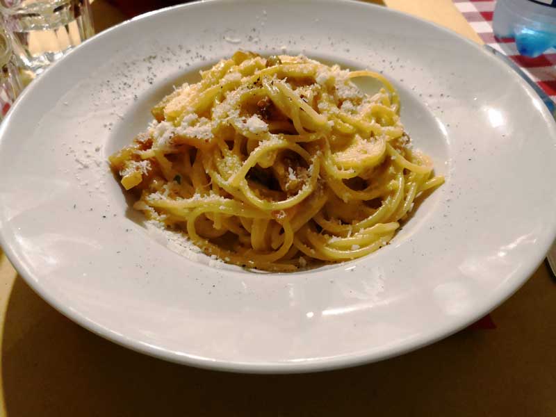 mejores restaurantes donde comer bien en milán spagetti carbonara