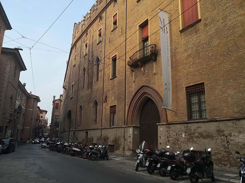 museos de Bologna en la peninsula itálica