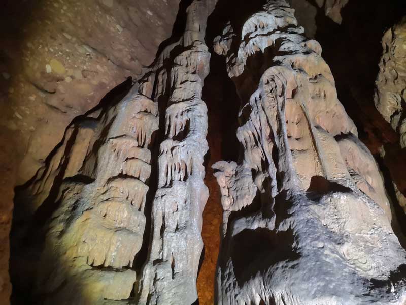 coves de Collbató