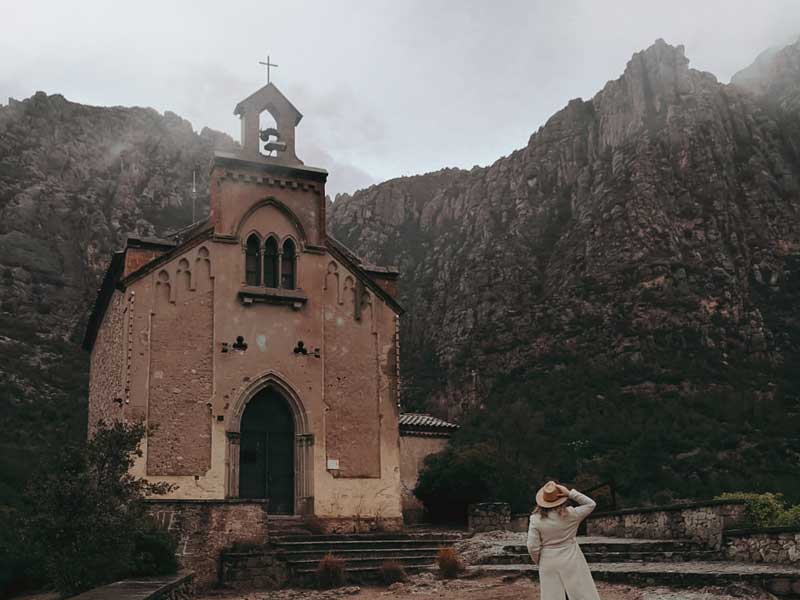 coves de montserrat