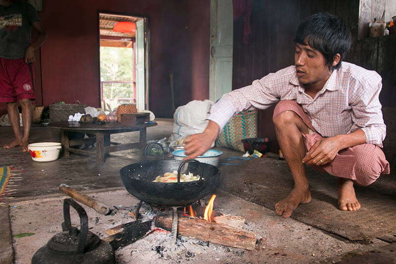 cocina en un alojamiento