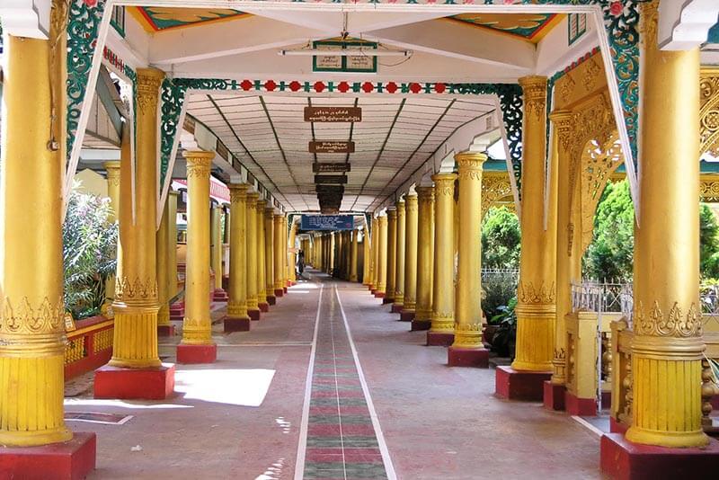 Monasterio Kha Khat Wain Kyaung