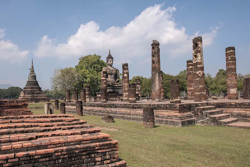 parque histórico de sukhothai templos tailandia