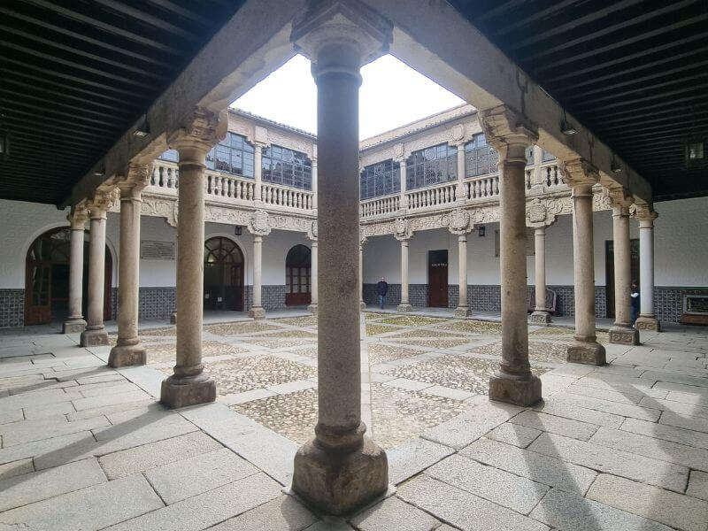 palacios renacentistas ávila