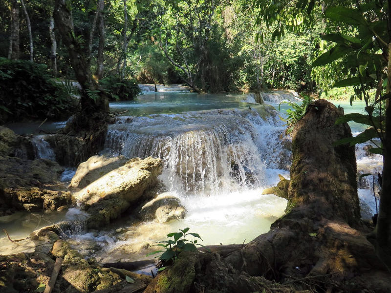 cataratas kuang si uang prabang laos, hermoso paisaje